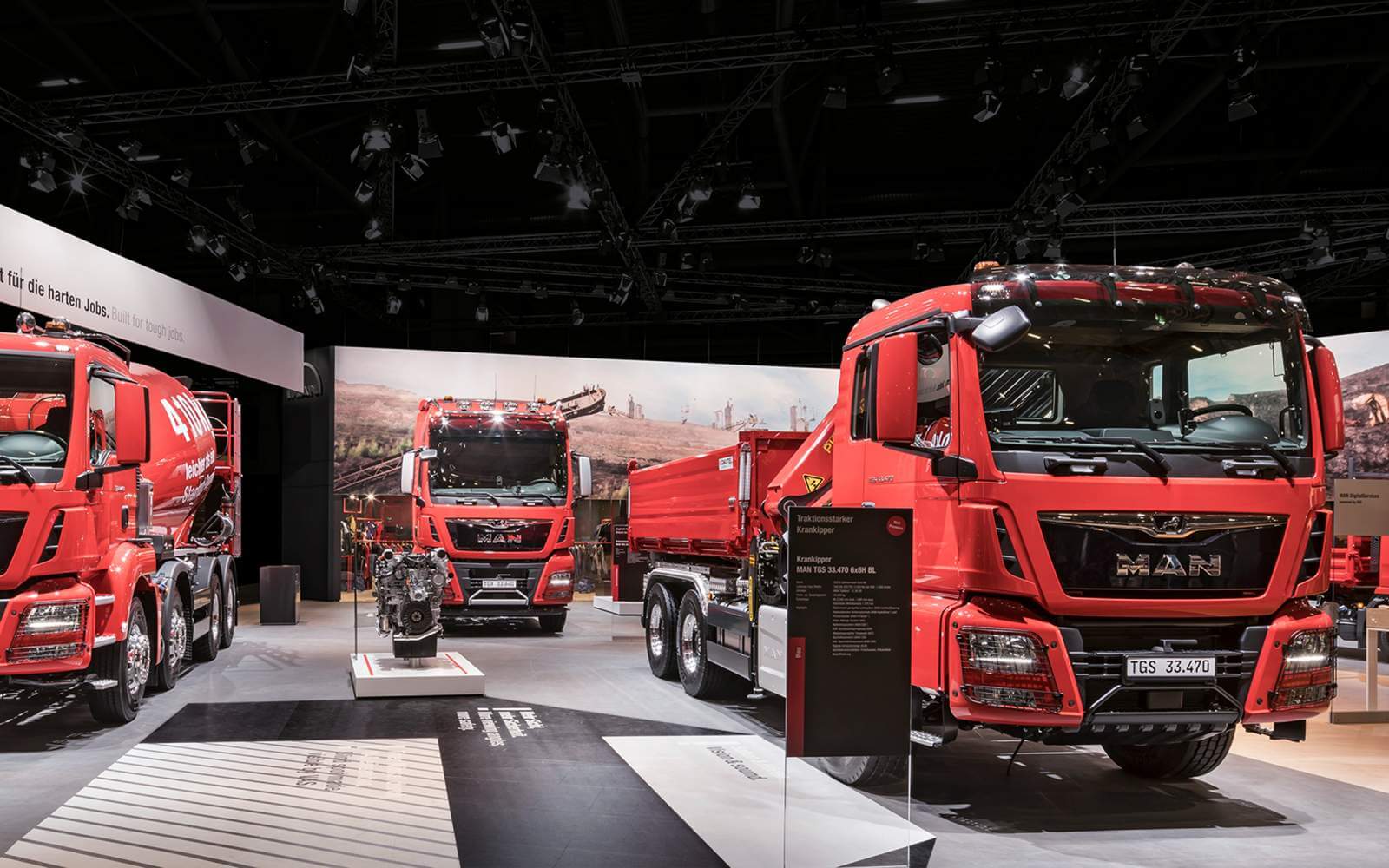 MAN_bauma_Messestand_Bodengrafik